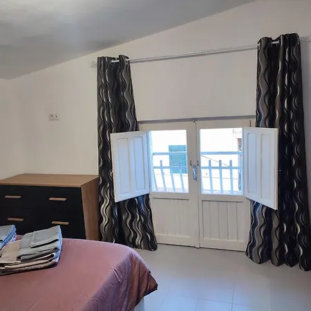 La Mansarda Διαμέρισμα *